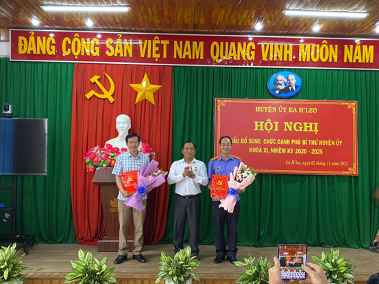 hoai nam 2